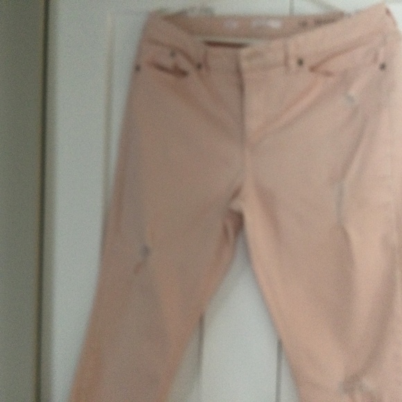 Like New Pink Skinny Jeans - Picture 1 of 12